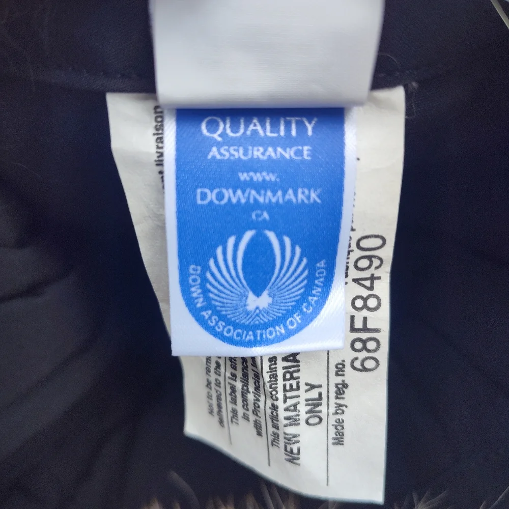Canada Goose Black Down Hat - Size S/M
